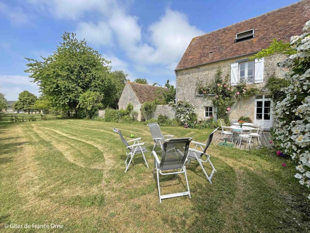 Maison De Caractere Avec Jardin, Proche D'Argentan, Ideale Pour Peche Et Detente En Campagne - Fr-1-497-131 Sarceaux Bagian luar foto